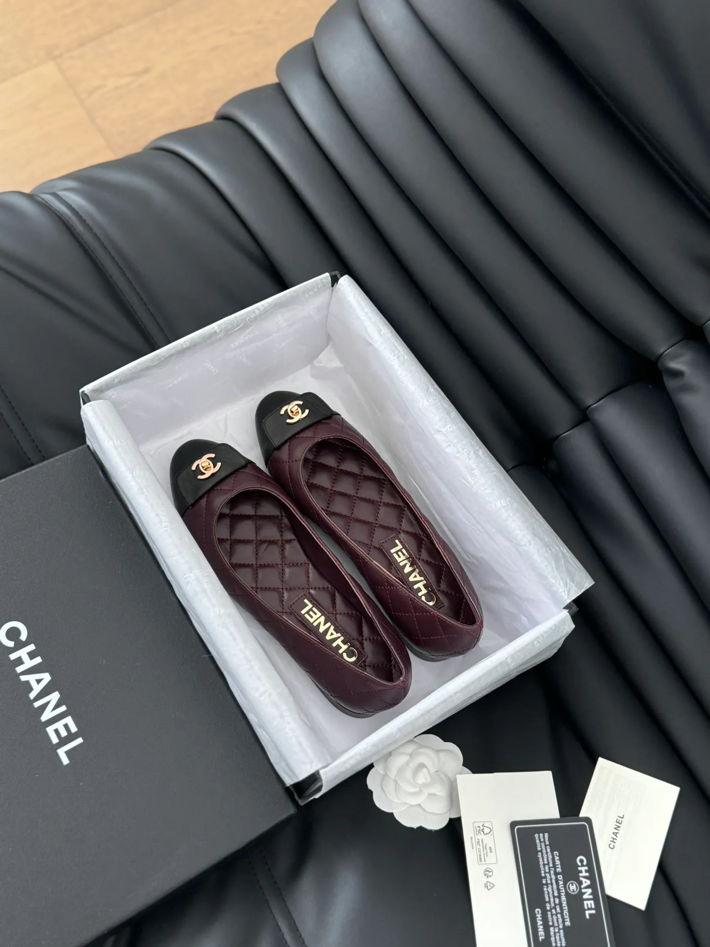 👟👟Ex-factory price 540👟👟 Purchasing-grade Chanel 24B new schoolbag buckle ballet shoes, classic diamond pattern, never tire of it😌 Sheepskin lining on the upper, leather outsole, high flat heel Size: 35-39 Other sizes 40/41/42/43 customized